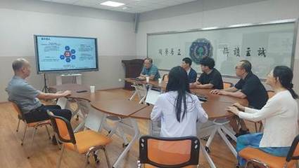 趙正雄副校長深入現代教育技術中心調研，強調技術推廣服務助力學校信息化發展